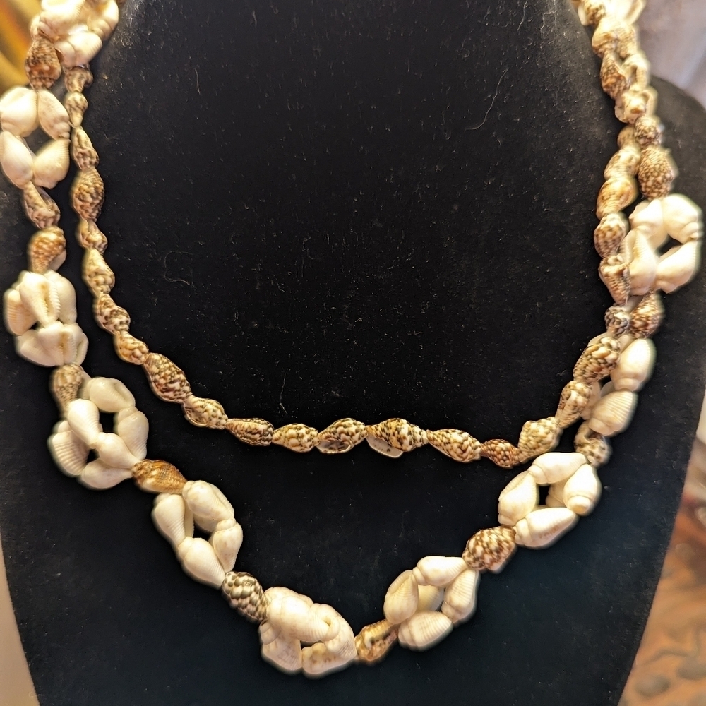 🐚 Necklace brown white 16" long. No clasp, can be doubled. Shells Surfing Beach - Picture 5 of 5